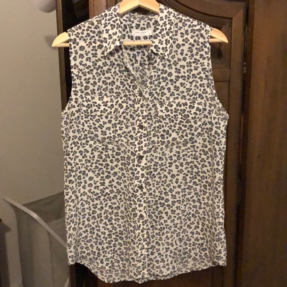 Equipment Sleeveless Slim Signature Silk Shirt